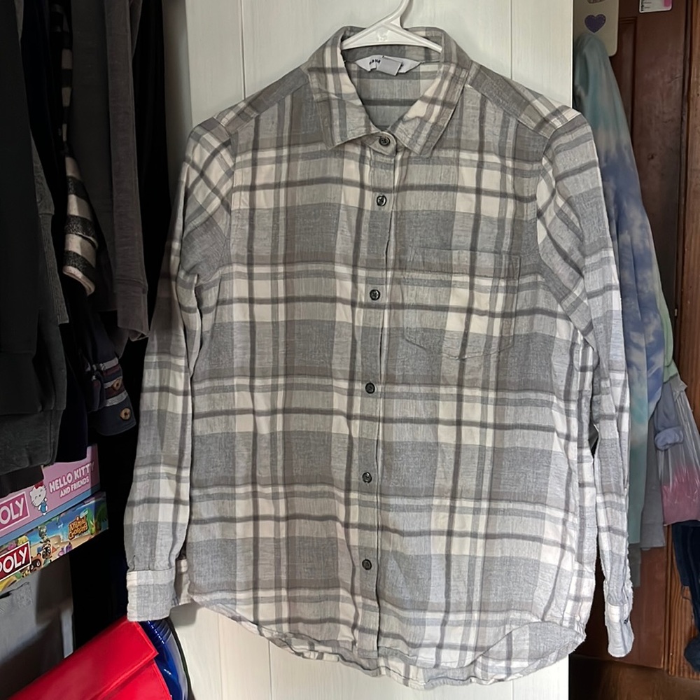 Old Navy Grey and White Flannel
